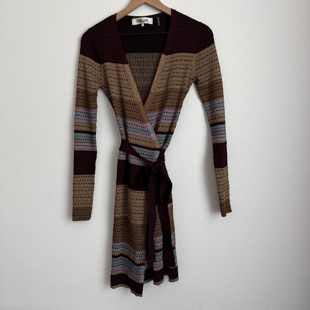 Diane Von Furstenberg Metallic Wrap-around dress Size S - Picture 3 of 10